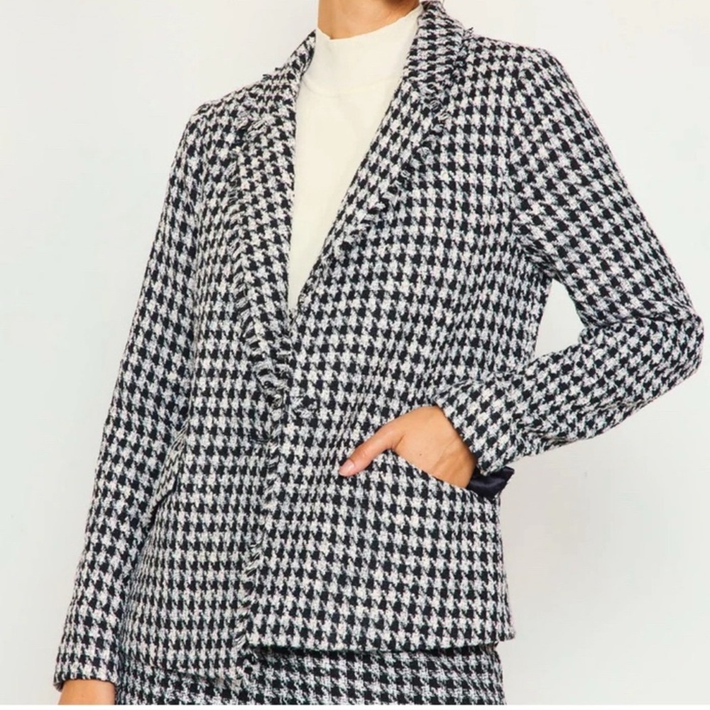Skies Are Blue Fringed Houndstooth Blazer medium - Picture 2 of 11